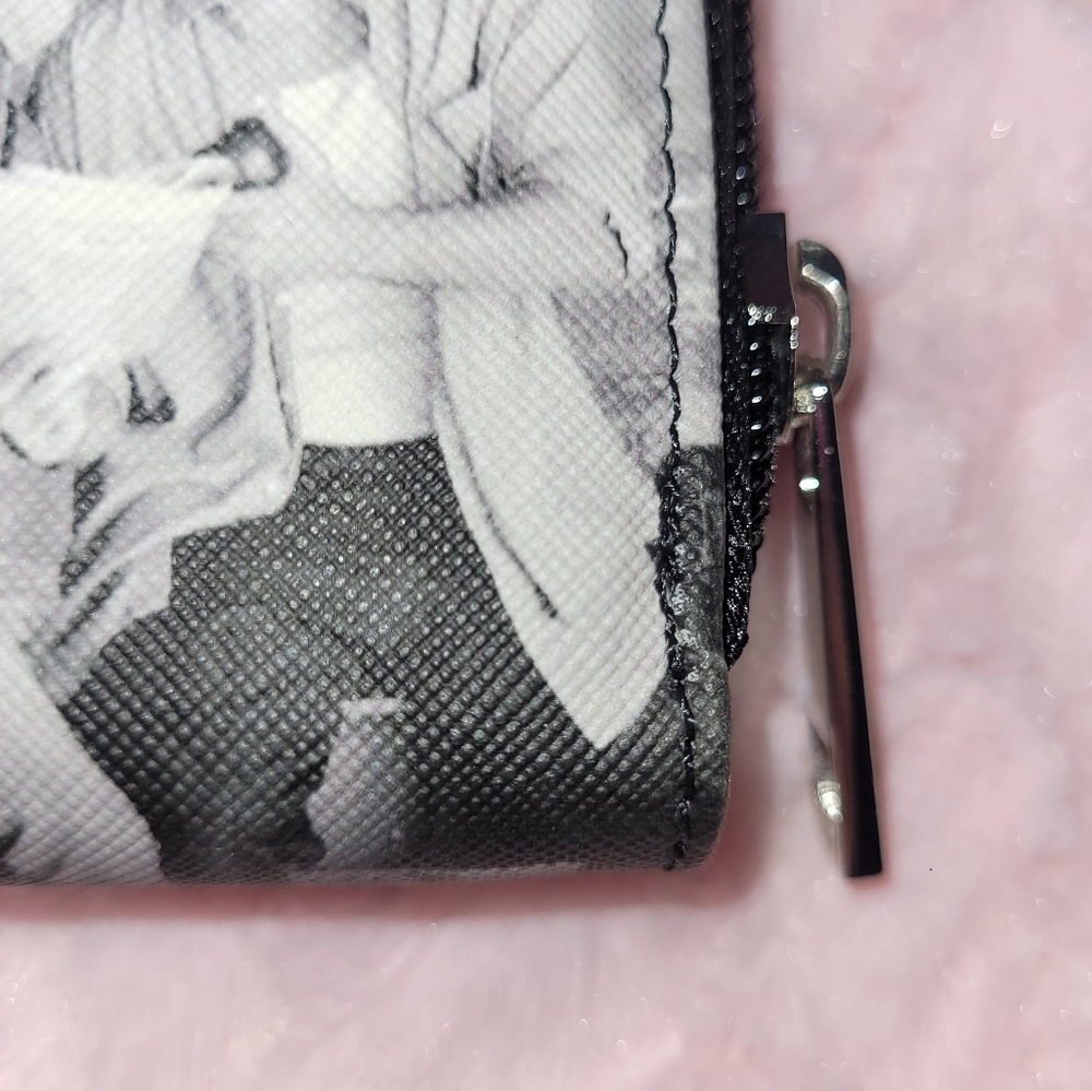 F•R•I•E•N•D•S zip-around wallet - Picture 15 of 16